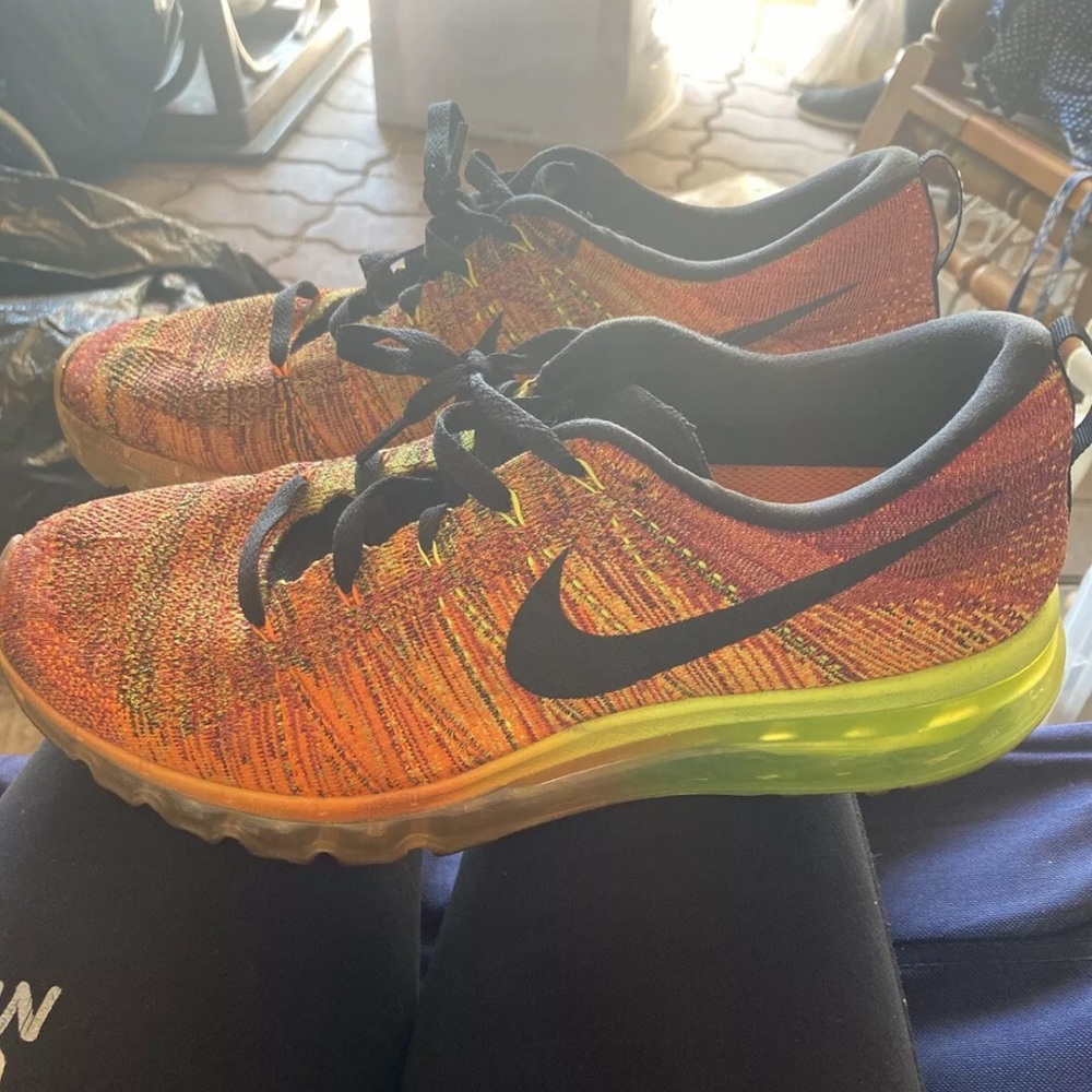Nike Flyknit Max Total Orange/Black Volt Fireberry
